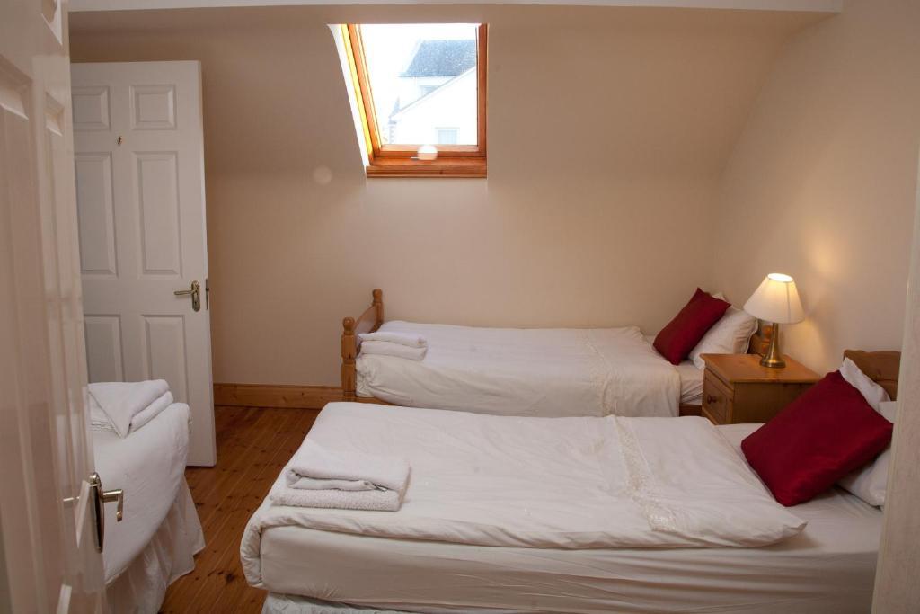 Ceol Na Mara Holiday Homes - Cois Tra & Cor Na Dtonn Enniscrone Chambre photo